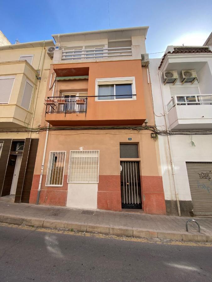 Cozy Apartment In Centre Of Alicante Near Plaza De Toros Exterior photo