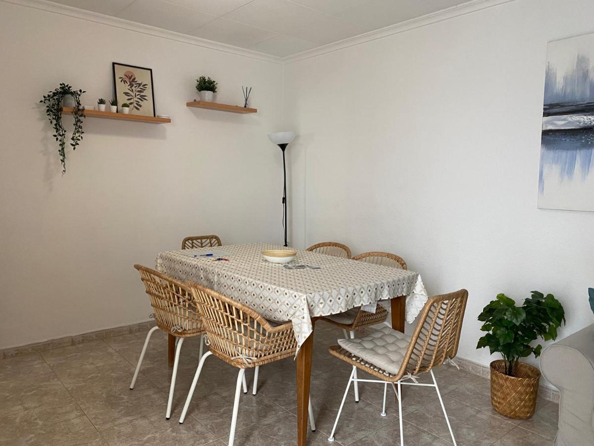 Cozy Apartment In Centre Of Alicante Near Plaza De Toros Exterior photo