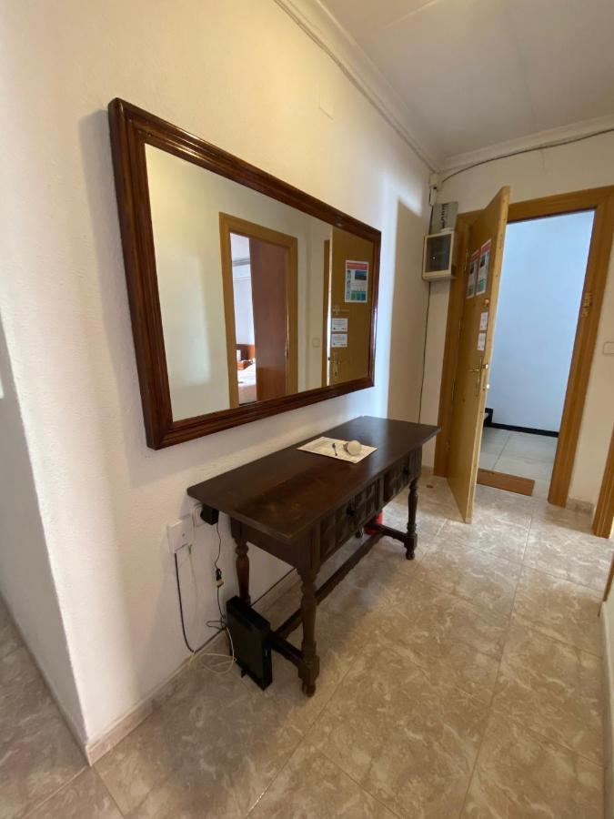 Cozy Apartment In Centre Of Alicante Near Plaza De Toros Exterior photo